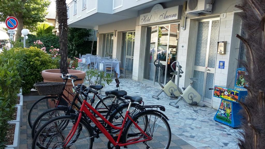 Hotel Ancora Cesenatico Exterior photo