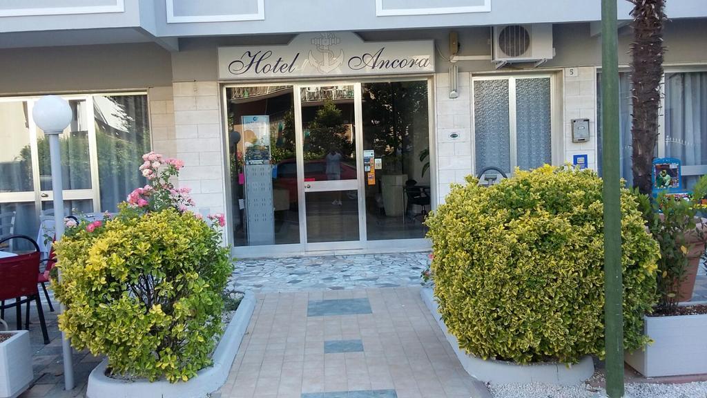 Hotel Ancora Cesenatico Exterior photo
